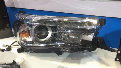 Head Lamp HID for REVO 2016